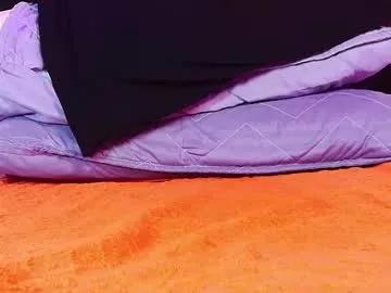 Freechat dirtylittleslutt_ on Chaturbate