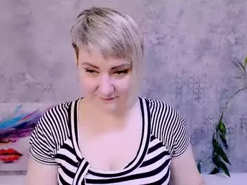 djullia on Chaturbate