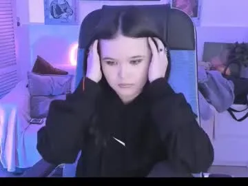 Freechat elainebeness on Chaturbate