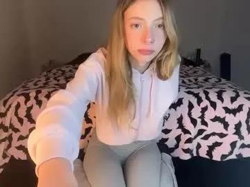 ellieluvs on Chaturbate
