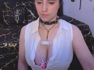 Freechat elowen_halley1 on Chaturbate