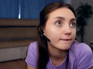 Freechat falineellson on Chaturbate