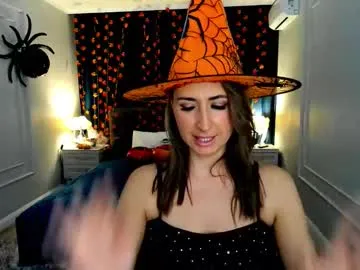 Freechat goldenlighte on Chaturbate