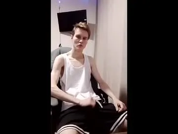 greonn on Chaturbate