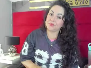 hanny_bliss — GOAL: PLAY OIL TITIS [1000 tokens remaining] Mommy is very hot and wants to play with you #mature #domi #skinny #squirt #latina