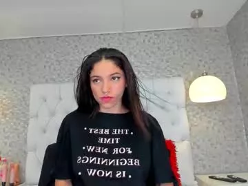 hazelmoret on Chaturbate