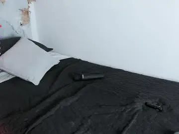 hinazuru on Chaturbate