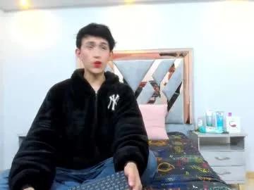 Freechat hoot_booys_ on Chaturbate