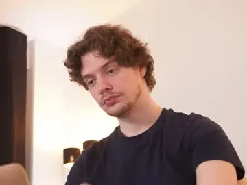 ironthud on Chaturbate