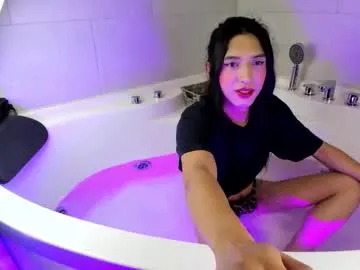 isabellabis on Chaturbate