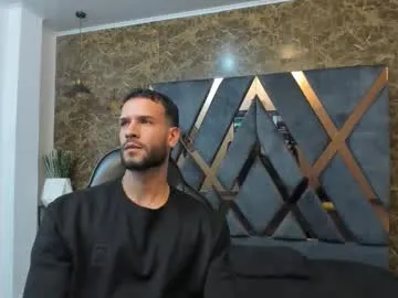 jacob_benelli on Chaturbate