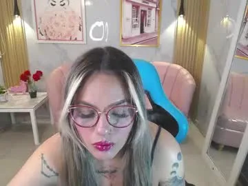 jade_jones_a on Chaturbate