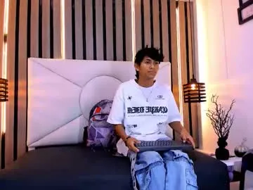 james_and_kenet —   #cum #couple #18 #monstercock #erotic [990 tokens remaining]