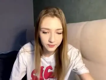 janitamunerlyn on Chaturbate