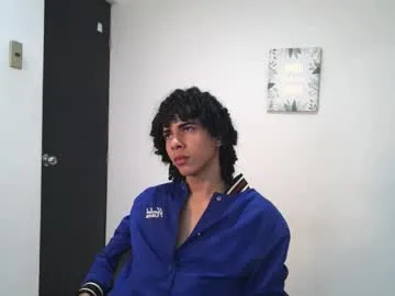 jash_7 — SHOW CUM!!! #latino #bigcock #findom #twink # [1777 tokens remaining]