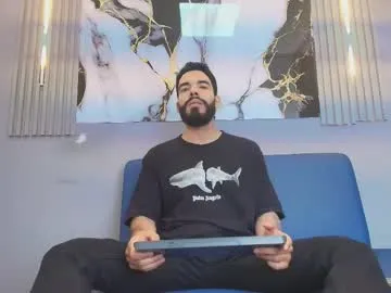 jean_lewis2 — ALL NAKED / #bigcock #new #latino #cum #masturbate [63 tokens remaining]