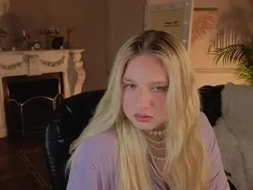 jes_solar — make me hard [86 tokens left] #bigcock  #cum #femboy #blond #mistress