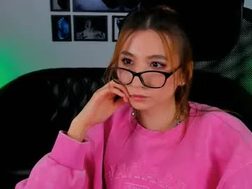 karen__davis — GOAL: Stand up [2 tokens remaining] Welcome to my room! #asian #skinny #teen #shy #new