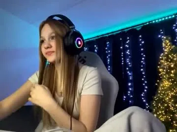 Away kayceefroehner on Chaturbate