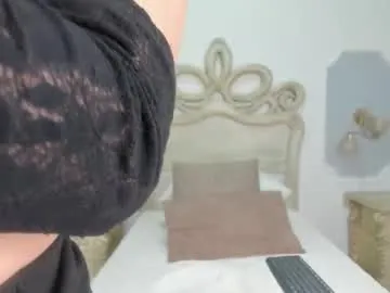 Freechat kendall_jones7 on Chaturbate