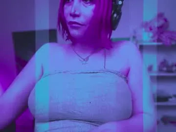 Freechat krystalsyxx on Chaturbate