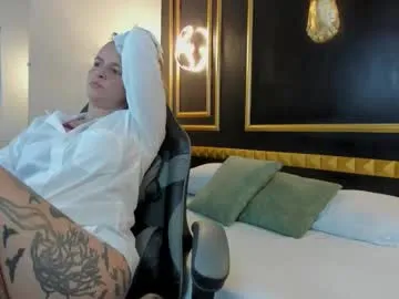 laia_hatman — Suck your cock #latina #blonde #bigass #milf #skinny [103 tokens remaining]