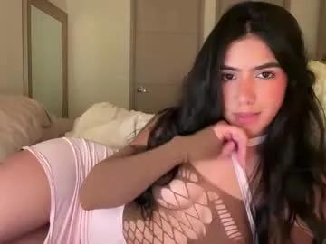 Freechat latinella on Chaturbate