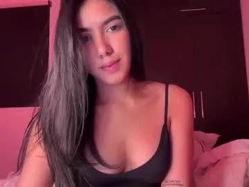 Freechat latinella on Chaturbate
