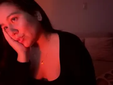 laura_d23 on Chaturbate