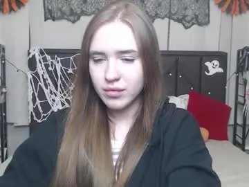 laurahlot on Chaturbate