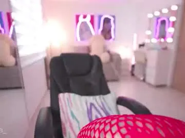 Freechat leahprada_ on Chaturbate