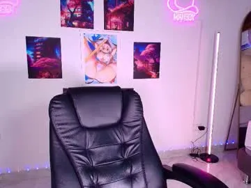 Freechat leahprada_ on Chaturbate