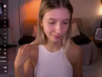 lovelyspacee on Chaturbate