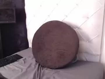 lucas4me on Chaturbate