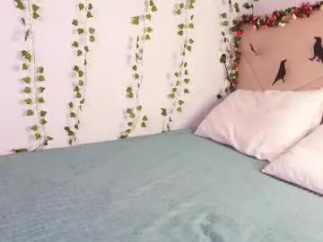 Freechat lyly_loveyou on Chaturbate