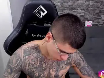 mathew_wolf4 on Chaturbate