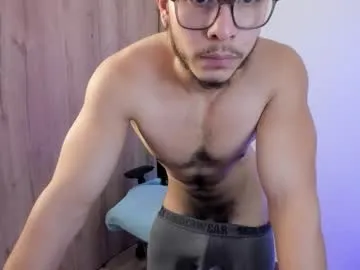 Freechat maxifit_ on Chaturbate