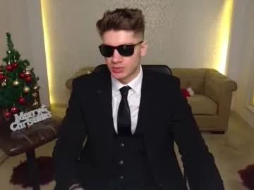 maxkaiden on Chaturbate