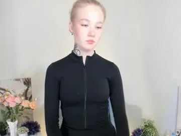 melodievejar on Chaturbate