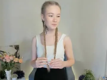 melodievejar on Chaturbate