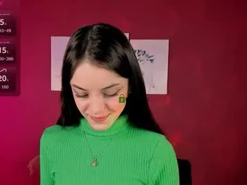 mia_starrr_ on Chaturbate