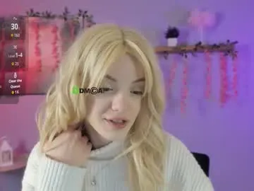 mia_starrr_ on Chaturbate