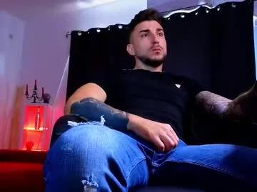 Freechat mightyaaron on Chaturbate