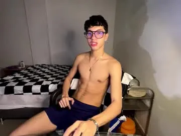 mike_pineapple on Chaturbate