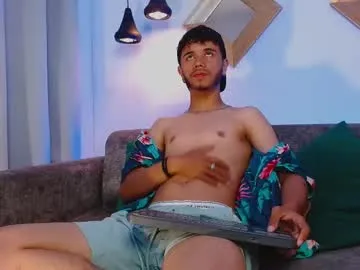 Freechat mikhellennox on Chaturbate