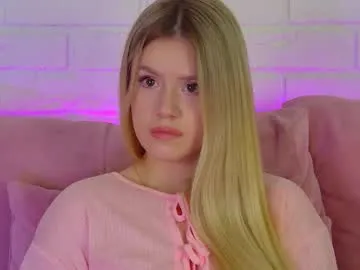 milanabalmain on Chaturbate