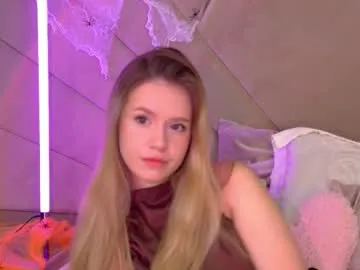 milanabalmain on Chaturbate