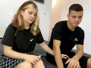 Freechat mirelcouple on Chaturbate