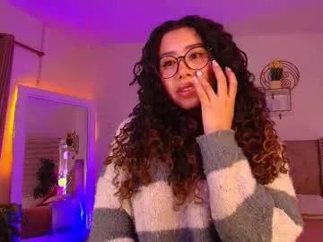 miss_sidney — Play tits [237 tokens left] special commands 7-23-33-  #latina #ebony #bigass #deepthroat #blowjob