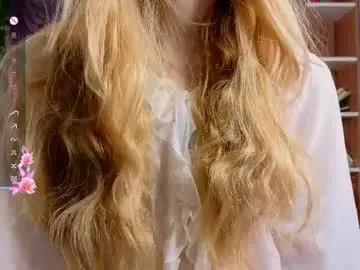 moirebroady on Chaturbate